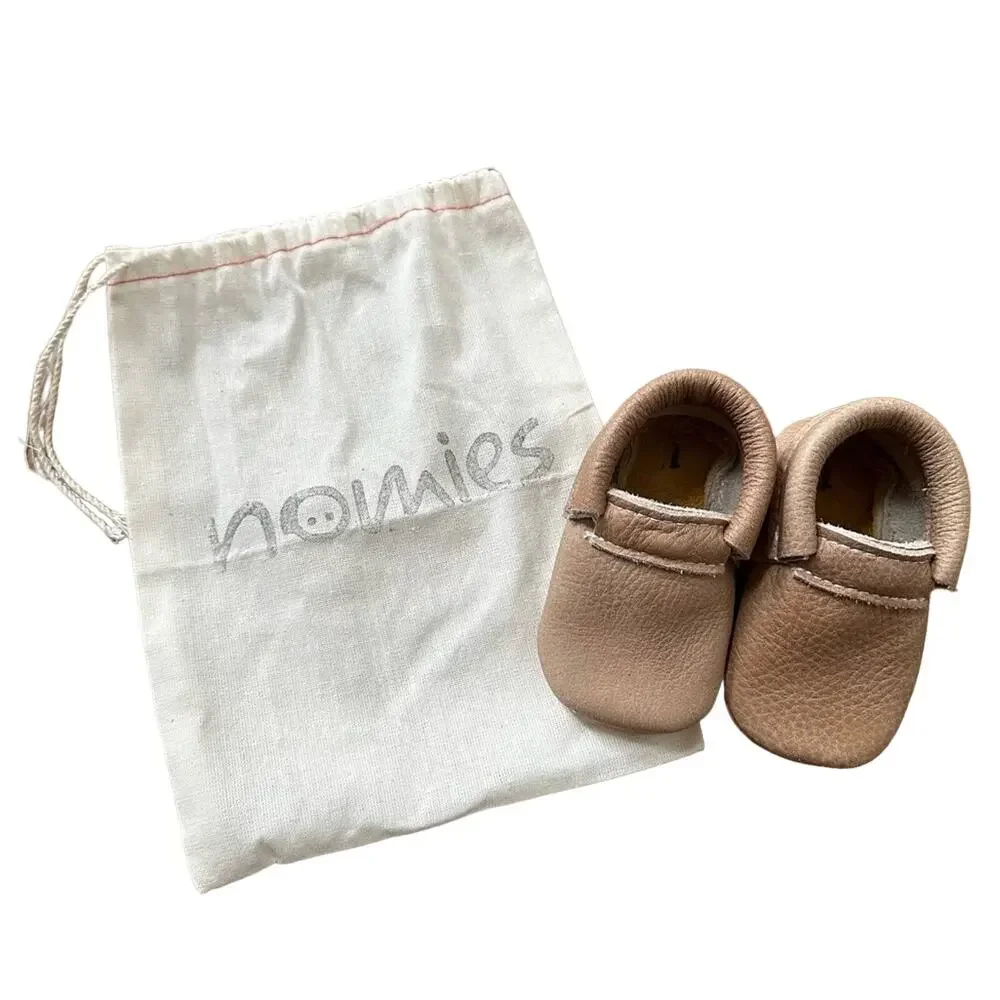 Nomies leather baby booties, NWT, tan size 1